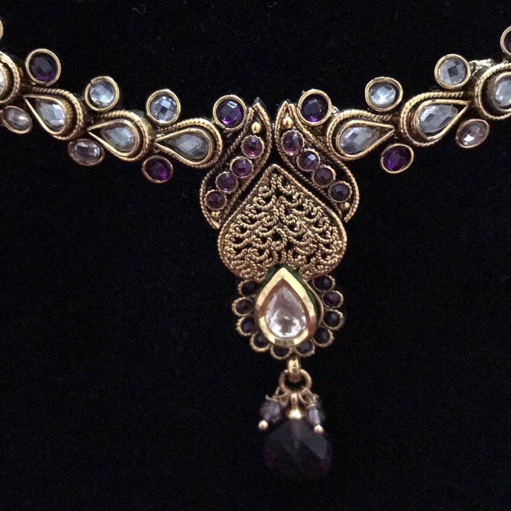 Brand New Jewelry Set ( Indian) - Picture 3 of 3